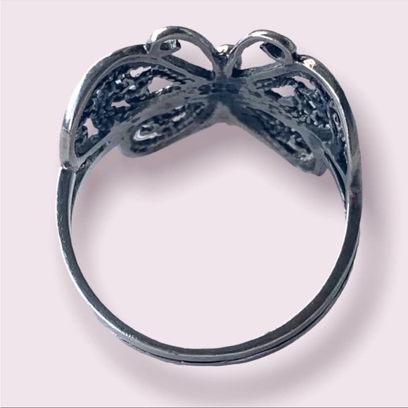 Butterfly Ring Sterling Silver Band + Gift Box - Picture 5 of 10